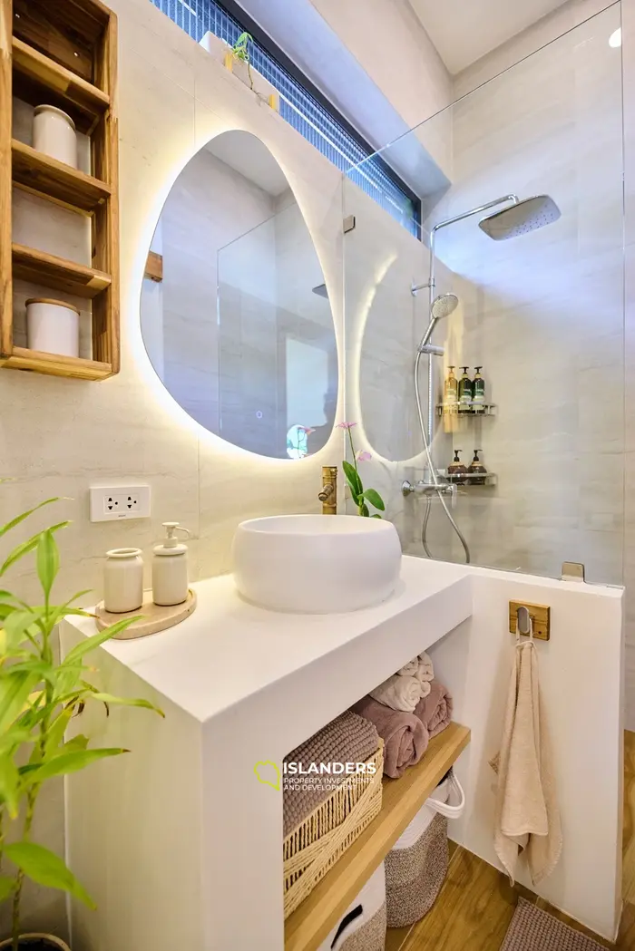 Contemporary 3-Bedroom Pool Villa on 640 sqm Land – Secure Ownership