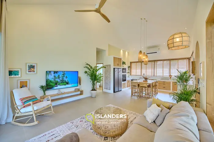 Contemporary 3-Bedroom Pool Villa on 640 sqm Land – Secure Ownership