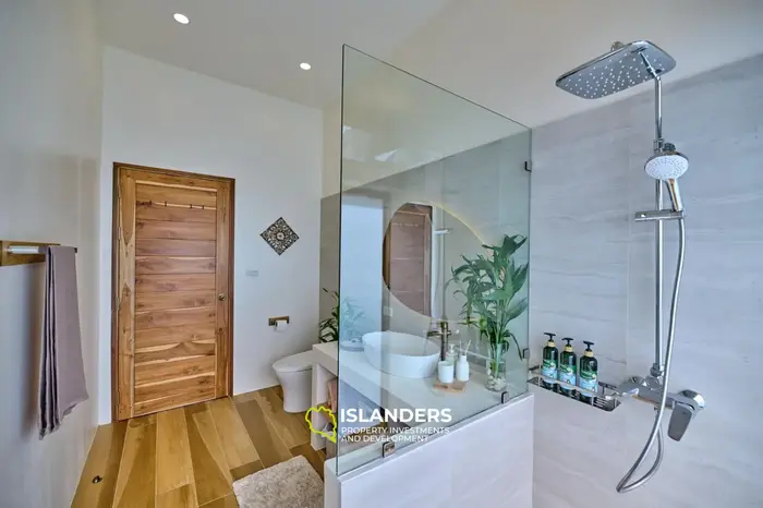 Contemporary 3-Bedroom Pool Villa on 640 sqm Land – Secure Ownership