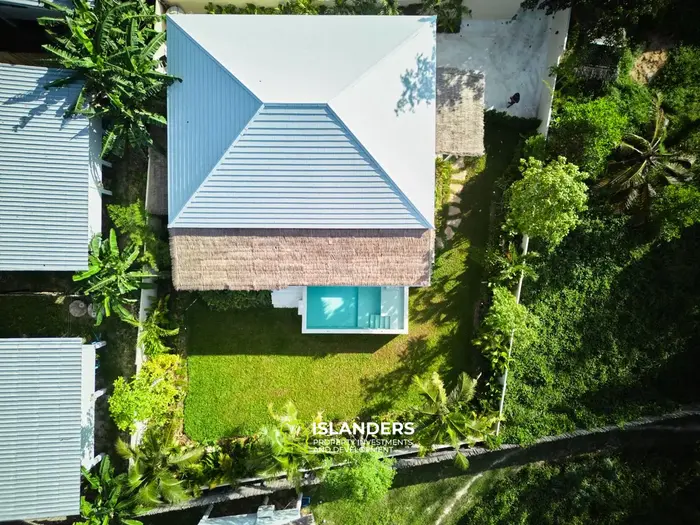 Contemporary 3-Bedroom Pool Villa on 640 sqm Land – Secure Ownership