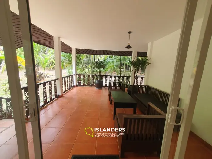 Casa acogedora de 2 habitaciones en Srithanu — Privacidad, espacio y vida tropical