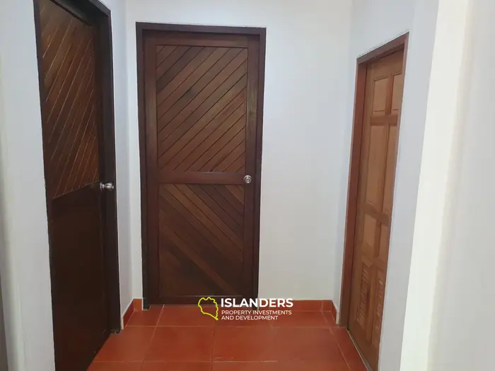 Casa acogedora de 2 habitaciones en Srithanu — Privacidad, espacio y vida tropical