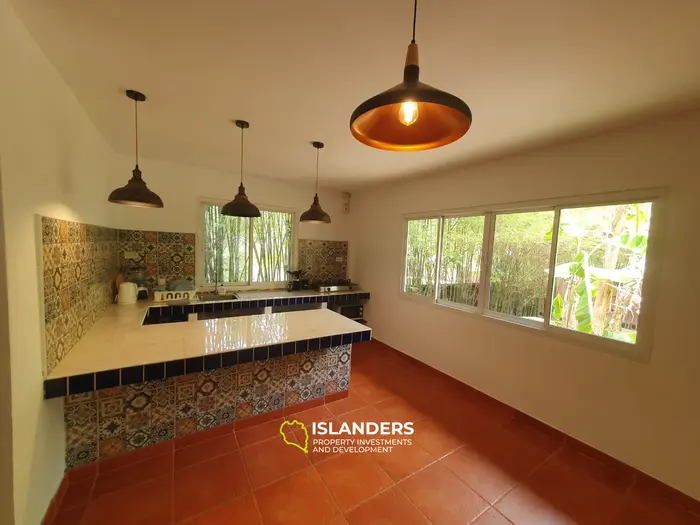 Casa acogedora de 2 habitaciones en Srithanu — Privacidad, espacio y vida tropical