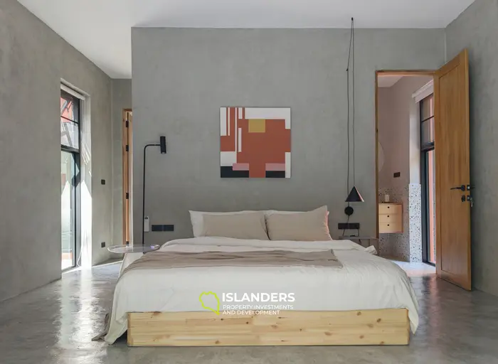 Brand new architect-designed Villa facing rubber forest