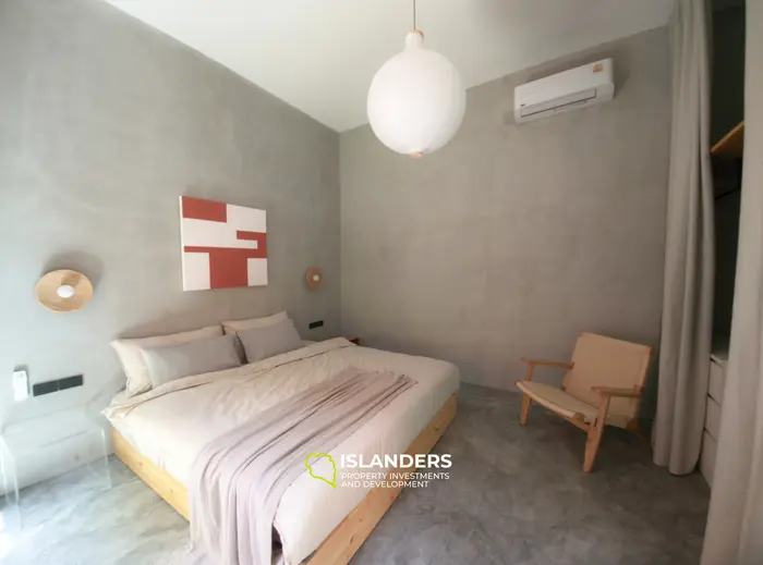 Brand new architect-designed Villa facing rubber forest