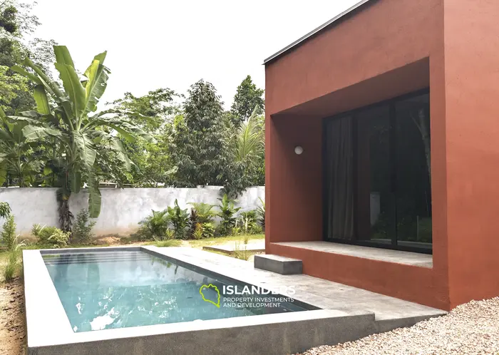 Brand new architect-designed Villa facing rubber forest