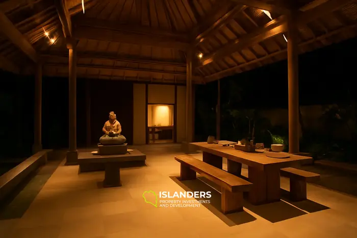 ПРОДАЕТСЯ КРАСИВАЯ ВИЛЛА В УБУДЕ, КОТОРАЯ ПО-ПРЕЖНЕМУ РАБОТАЕТ.