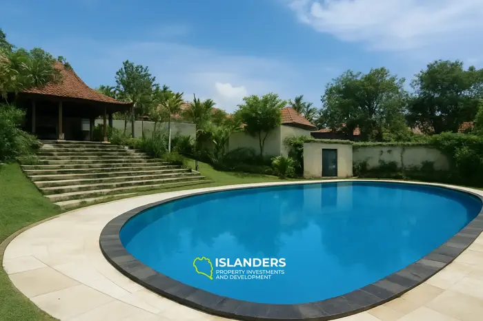 ПРОДАЕТСЯ КРАСИВАЯ ВИЛЛА В УБУДЕ, КОТОРАЯ ПО-ПРЕЖНЕМУ РАБОТАЕТ.