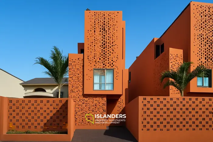 Freehold 2 Bedrooms Villa in Canggu Kayu Tulang