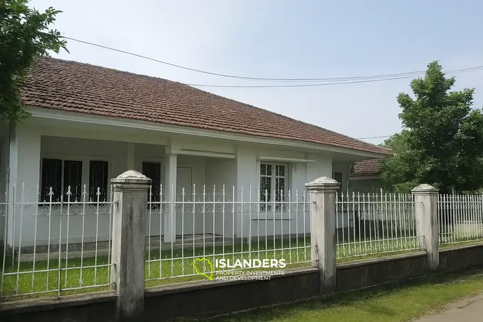 منزل فسيح مع حديقة بالقرب من مركز إبيسنتروم التجاري