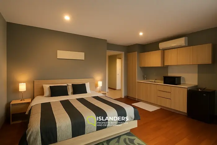 مبنى تجاري في مدينة ماتارام مثالي لفندق في المدينة