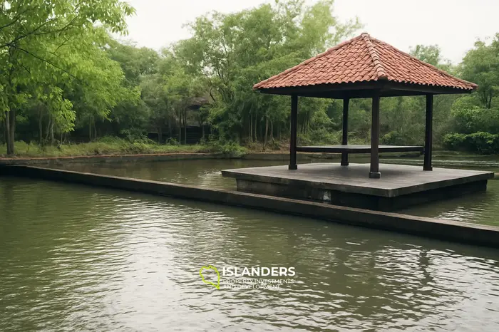 Вилла с садом и бассейном в Лингсаре Сигеронган.