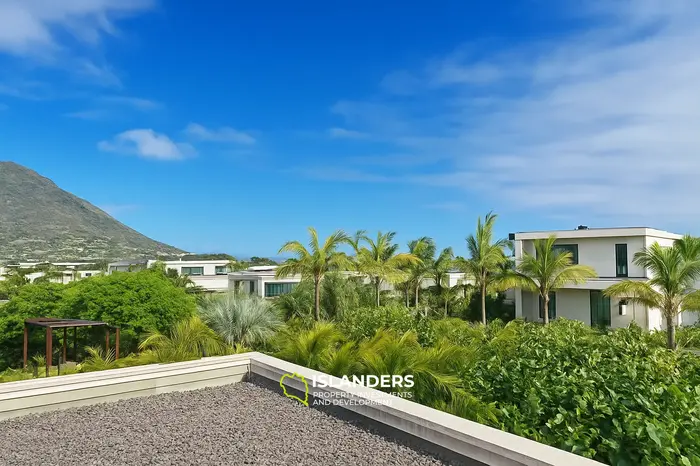 4 Habitaciones · 328 m² · Casa