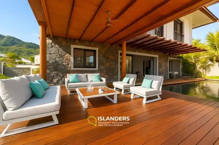 5 Bedrooms · 545 m² · House
