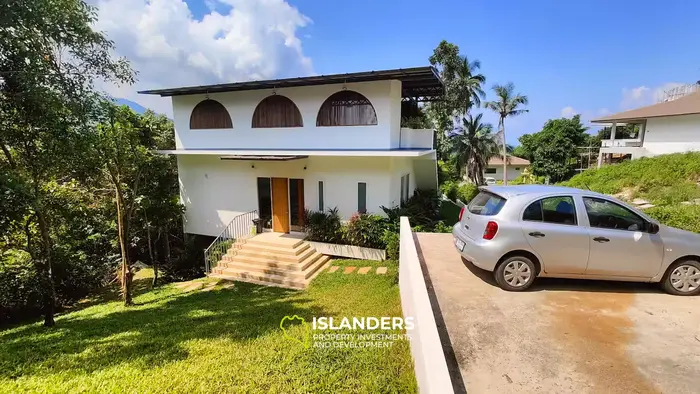 Stylish 2-Bedroom Pool Villa with Rooftop Sea View 