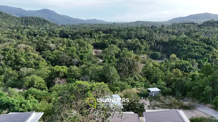 Parcelas con vistas a la montaña y al mar