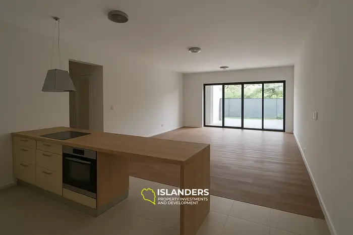 3 Chambres · 3 Salles de bain · 169 m² · Appartement
