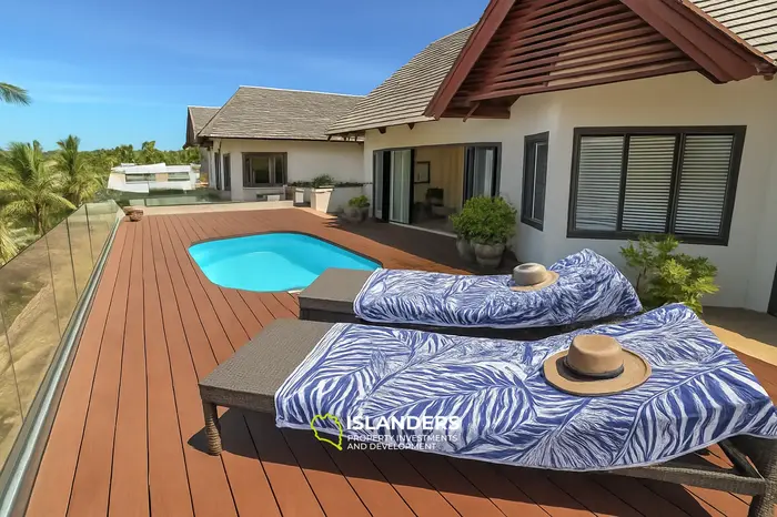4 Chambres · 4 Salles de bain · 368 m² · Appartement