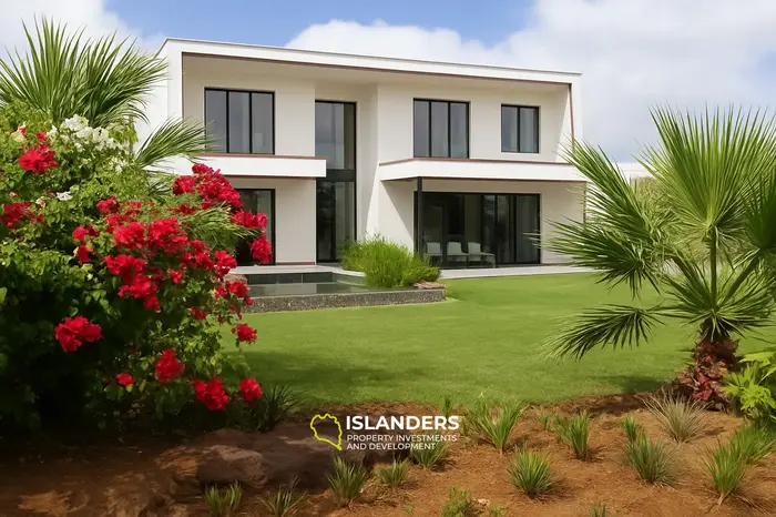 5 Habitaciones · 372 m² · Casa