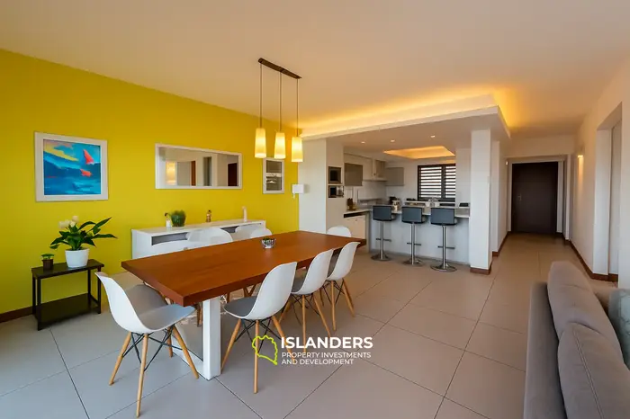 3 спальни · 2 ванные комнаты · 224 м² · Квартира