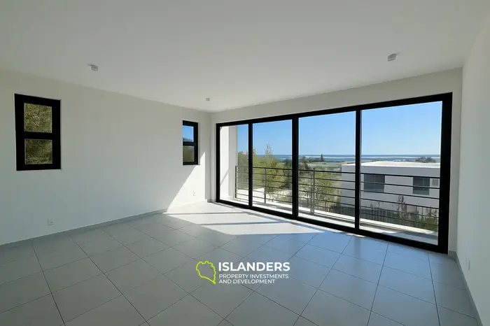 3 спальни · 3 ванные комнаты · 194 м² · Квартира