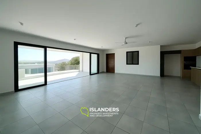 3 спальни · 3 ванные комнаты · 194 м² · Квартира