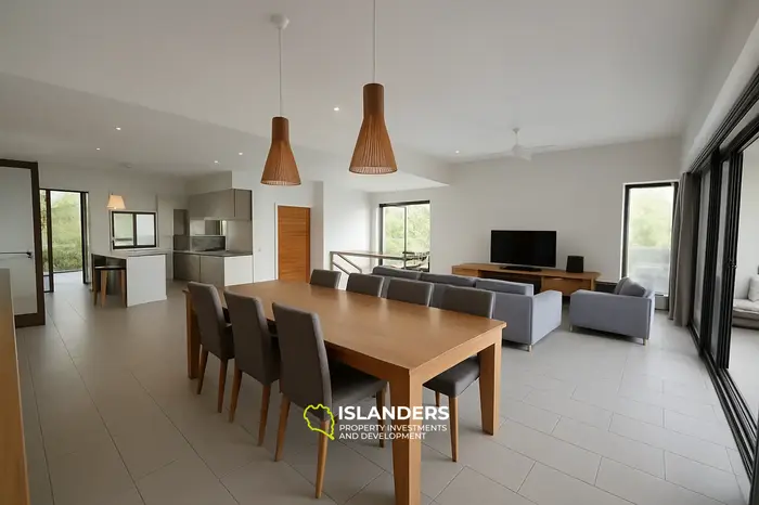 3 спальни · 4 ванные комнаты · 285 м² · Квартира