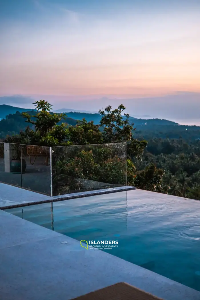 Exclusive 4-Bedroom Sea View Villa