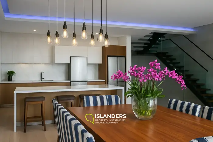 Удивительная инвестиционная недвижимость с видом на море в Кате