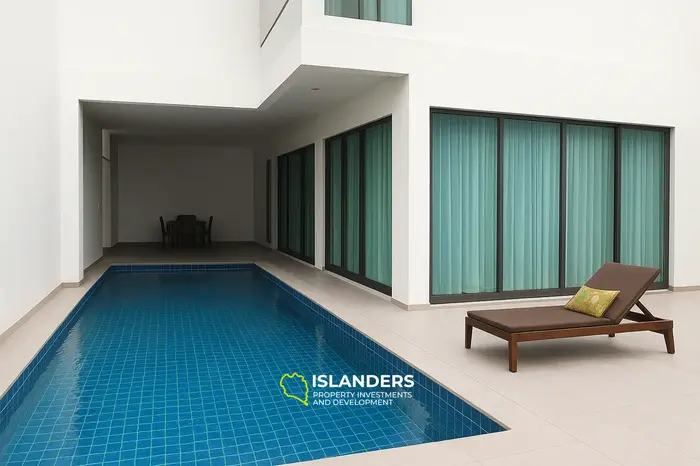 Резиденция с бассейном Регент