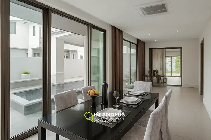 Резиденция с бассейном Регент