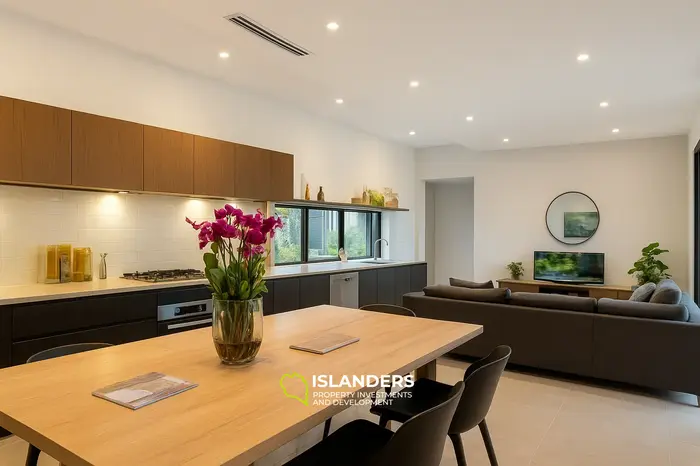 Коко Камала