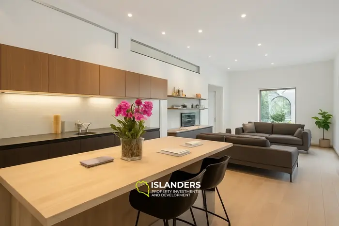 Коко Камала