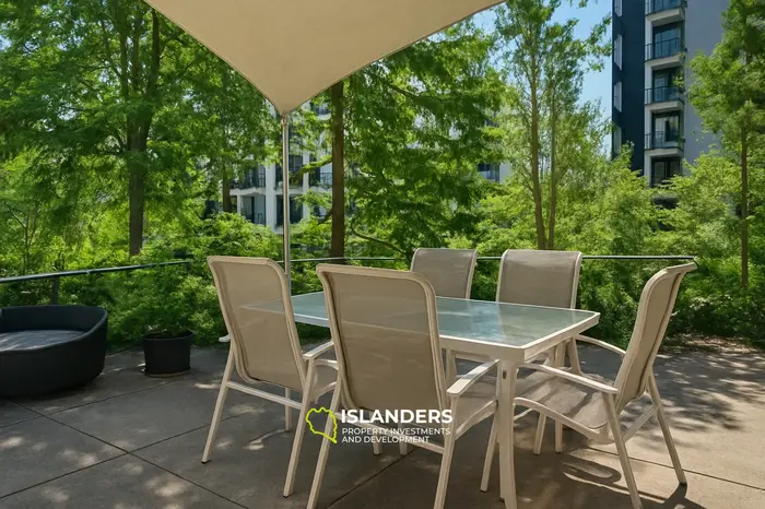 Резиденция с бассейном Регент