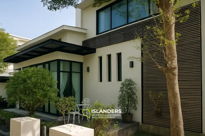 Резиденция с бассейном Регент