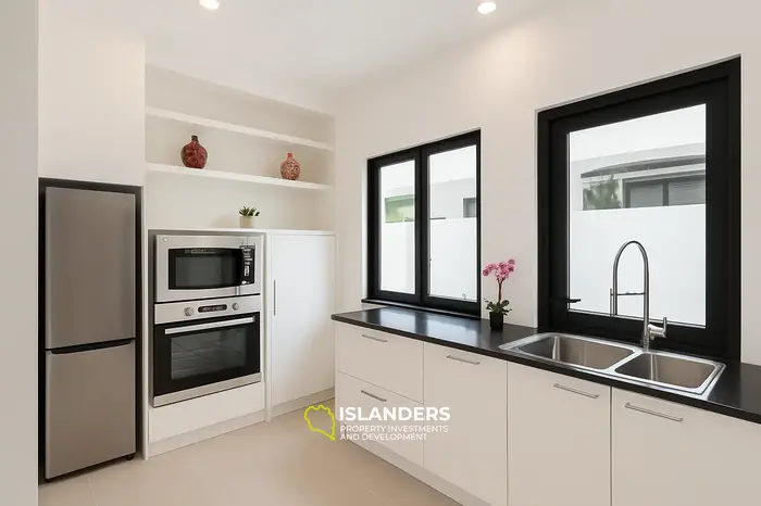 Безупречная вилла с бассейном Камала на продажу