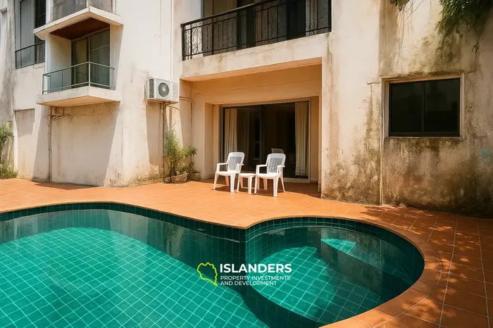 Petchakood Rd, Villa