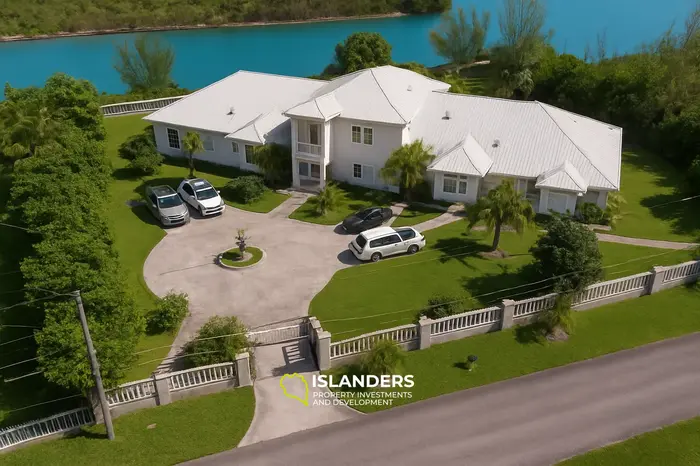 8 غرف نوم · 6 حمامات · 617.81 م² · شقة