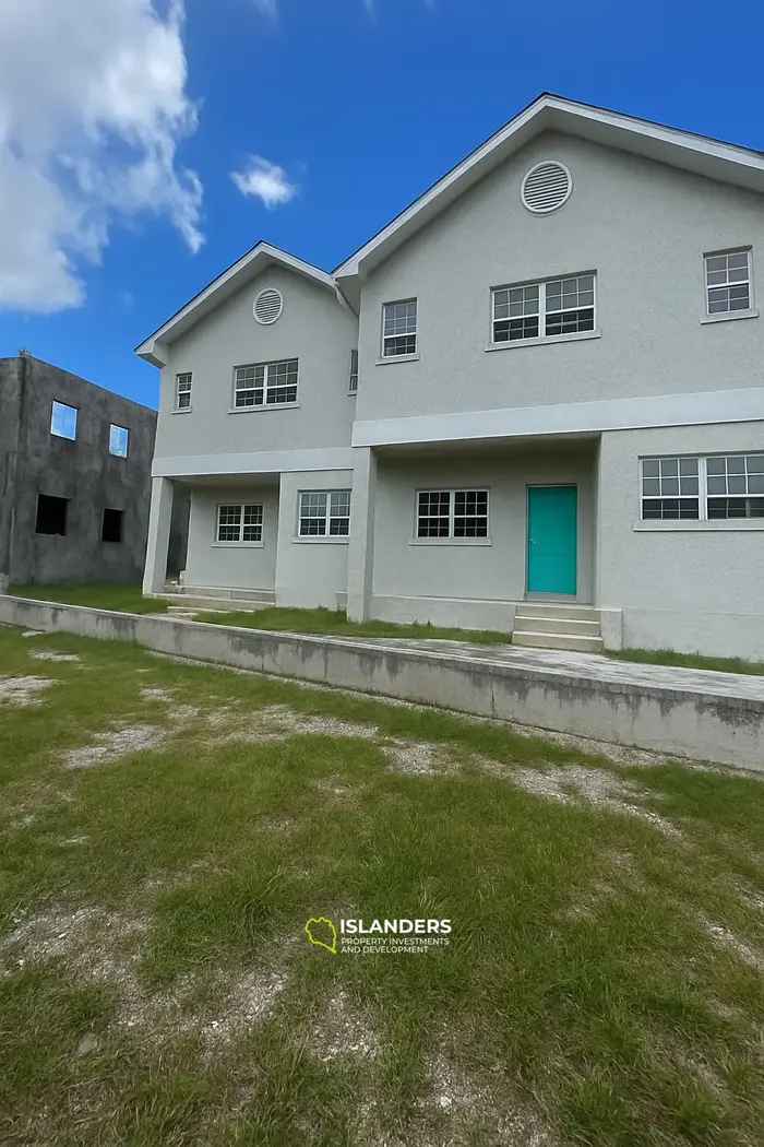 20 Bedrooms · 10 Bathrooms · 6070.28 m² · Apartment