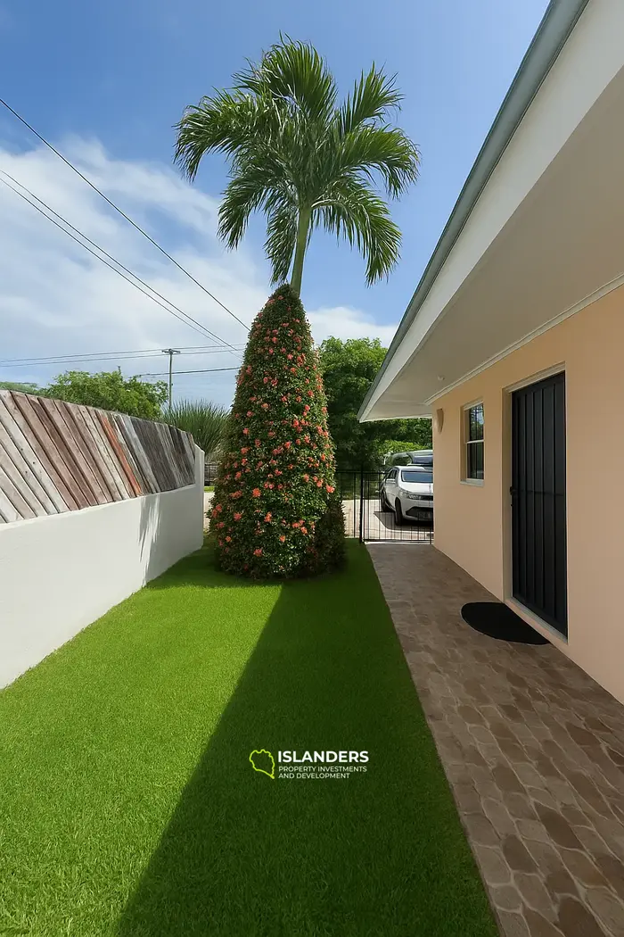7 Bedrooms · 6 Bathrooms · 608.51 m² · Apartment