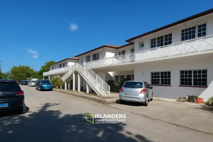 7 Bedrooms · 7 Bathrooms · 919.74 m² · Apartment