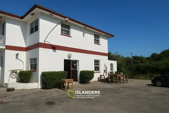 7 Bedrooms · 7 Bathrooms · 919.74 m² · Apartment