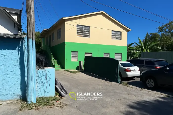 6 Bedrooms · 6 Bathrooms · 929.03 m² · Apartment