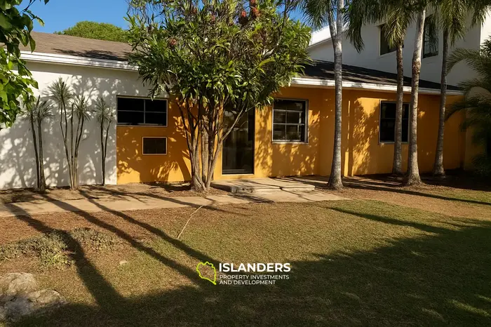 6 Bedrooms · 4 Bathrooms · 289.86 m² · Apartment
