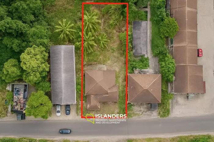 5 Bedrooms · 3 Bathrooms · 998.71 m² · Apartment