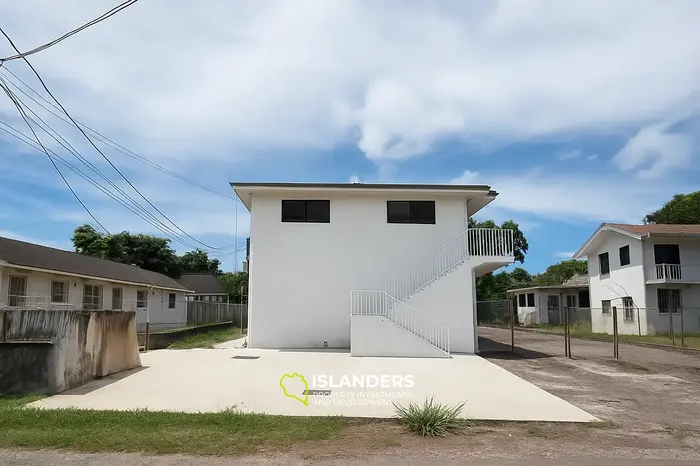 17 Bedrooms · 17 Bathrooms · 575.16 m² · Apartment