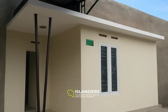 MAISON MODERNE À VENDRE MODERNE MINIMALISTE À AHMAD YANI SELAGALAS MATARAM, NTB