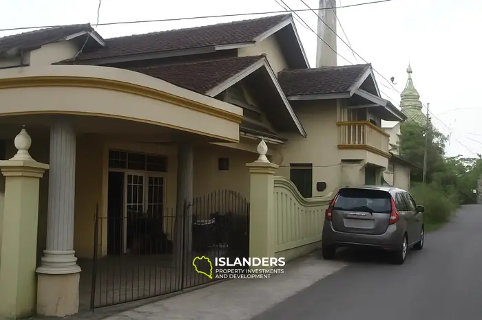 Maison dans le complexe résidentiel Taman Baru Jalan Sriwijaya Mataram