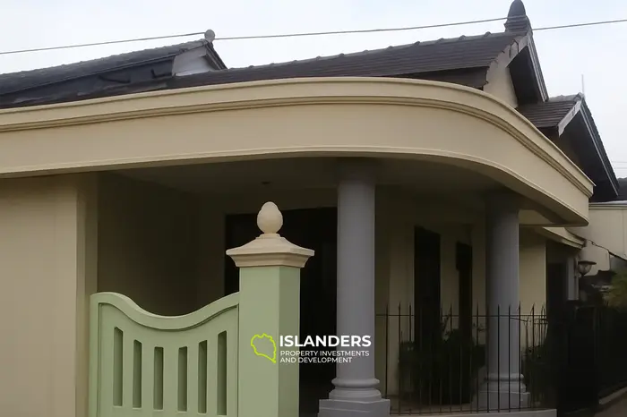 Maison dans le complexe résidentiel Taman Baru Jalan Sriwijaya Mataram