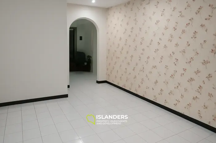 Дом в комплексе Akasia рядом с Jalan Bung Hatta